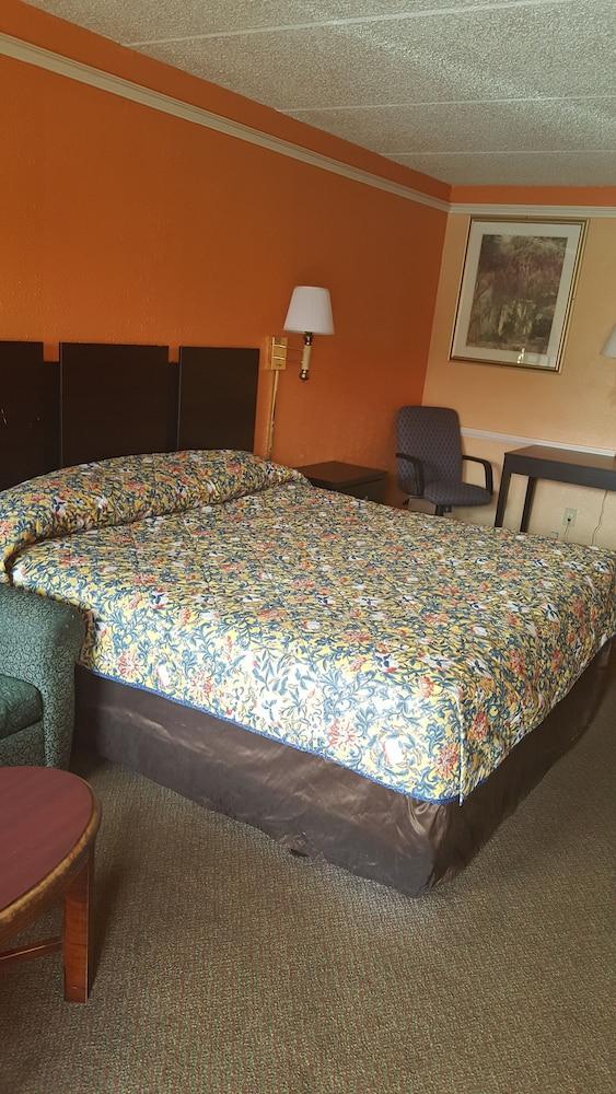 Howard Johnson By Wyndham Atlanta College Park Esterno foto