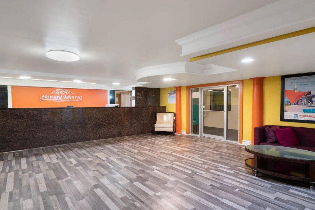 Howard Johnson By Wyndham Atlanta College Park Esterno foto