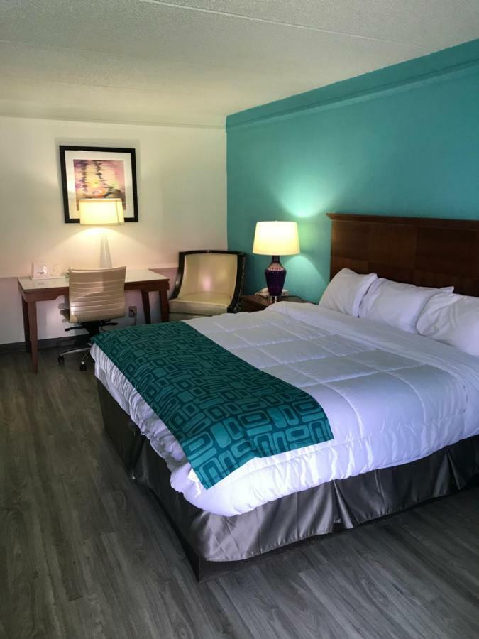Howard Johnson By Wyndham Atlanta College Park Esterno foto
