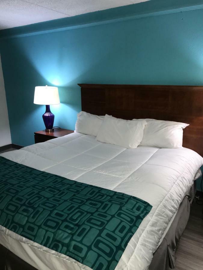 Howard Johnson By Wyndham Atlanta College Park Esterno foto